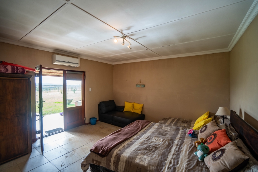 5 Bedroom Property for Sale in Grahamstown Rural Eastern Cape